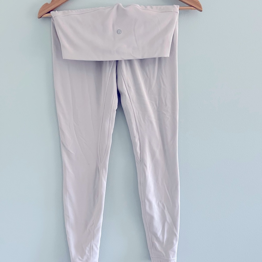 Lululemon Legging Sz 6 light gray
